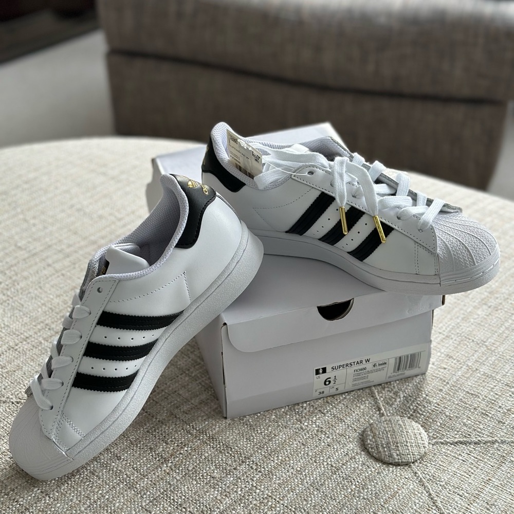 Adidas Women Superstar sneakers